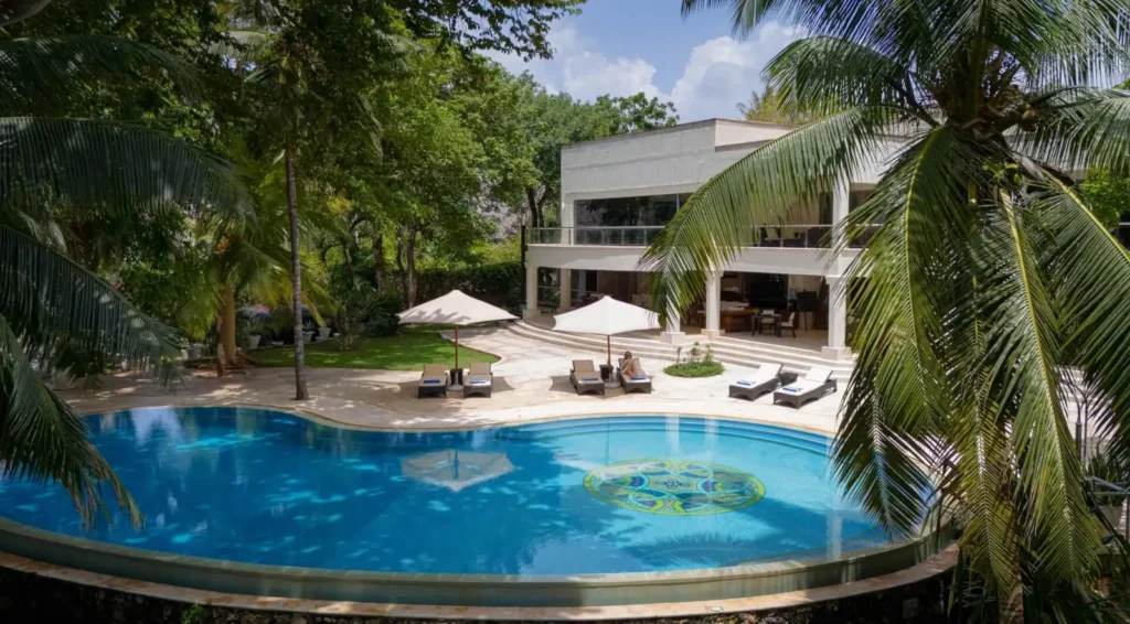 Almanara Luxury Resort